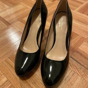 Cole Haan Black Patent Chelsea Pump Size 7